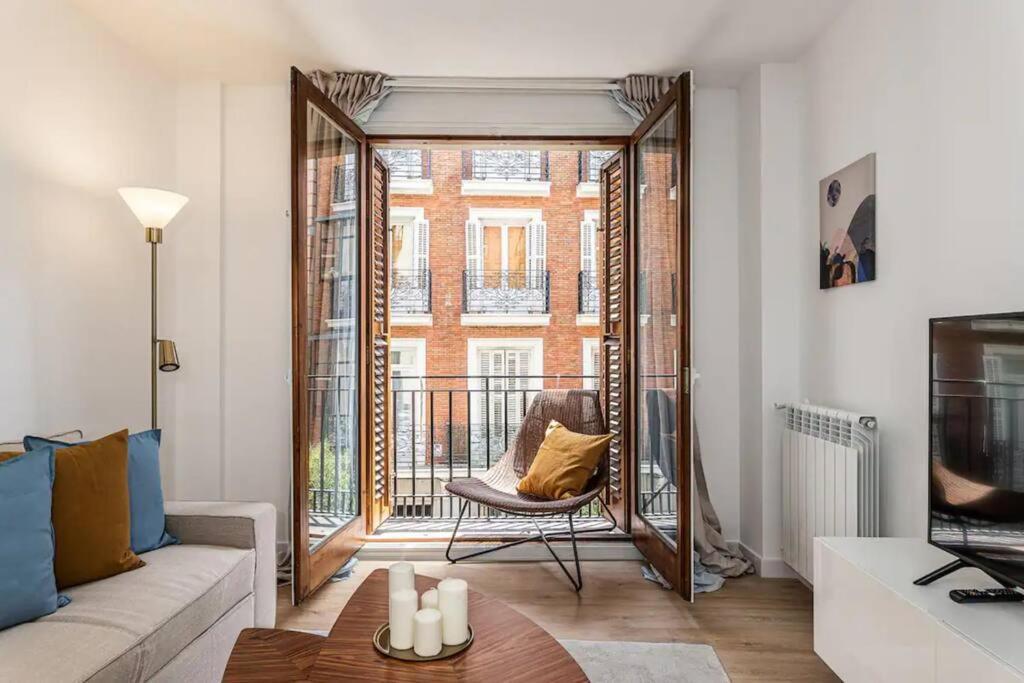Nice Apartment Near Gran Via Val27 Madri Exterior foto