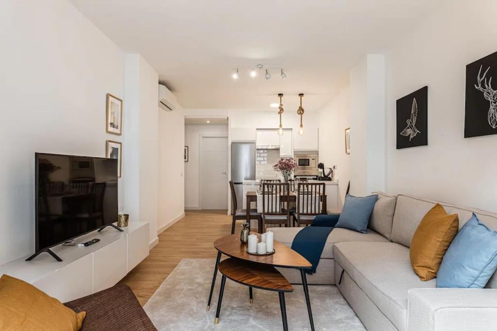 Nice Apartment Near Gran Via Val27 Madri Exterior foto
