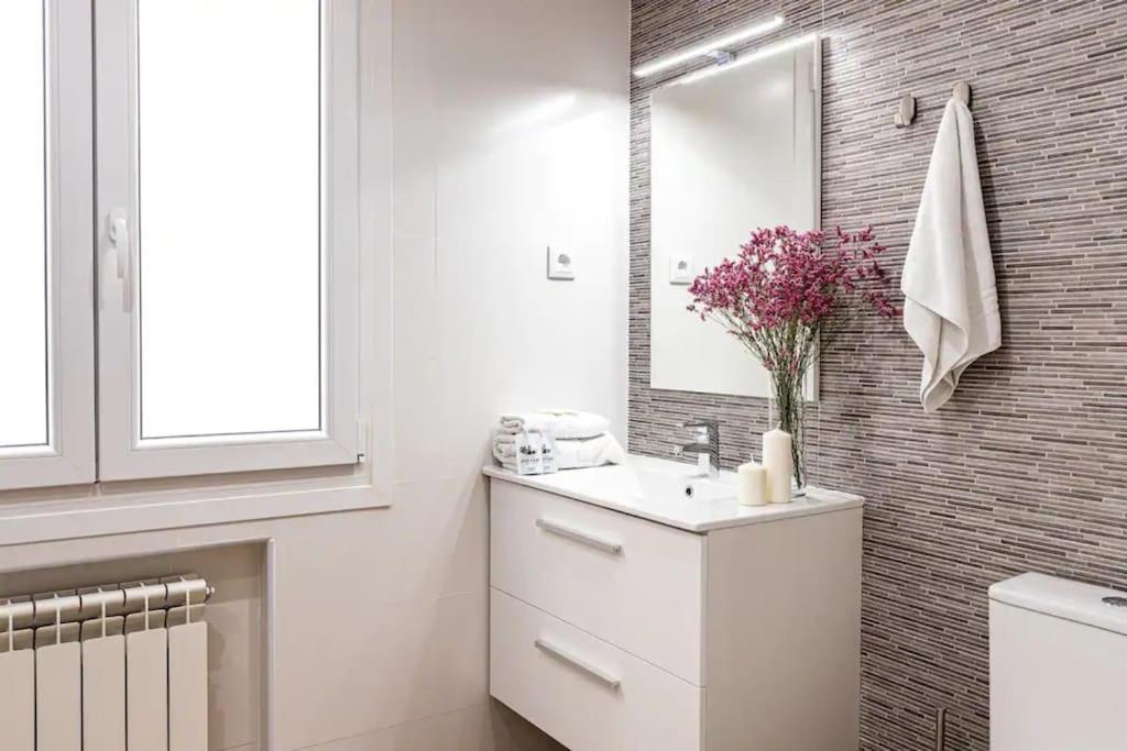 Nice Apartment Near Gran Via Val27 Madri Exterior foto