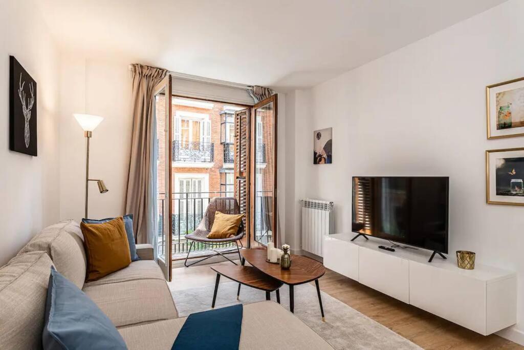 Nice Apartment Near Gran Via Val27 Madri Exterior foto